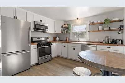 26 Blackamore Avenue, Cranston, RI 02910 - Photo 7