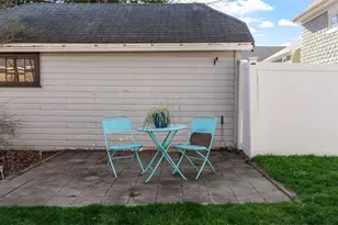 26 Blackamore Ave, Cranston, RI 02910 - Photo 25