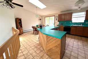 402 Weaver Hill Rd, West Greenwich, RI 02817 - Photo 7
