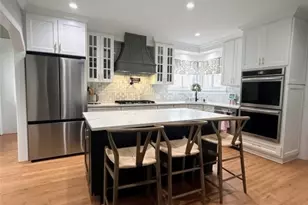 40 School St, North Smithfield, RI 02896 - Photo 3