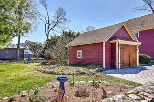 324 Pleasant St, East Providence, RI 02916 - Photo 47