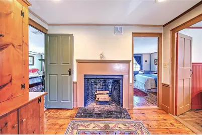 324 Pleasant Street, East Providence, RI 02916 - Photo 27