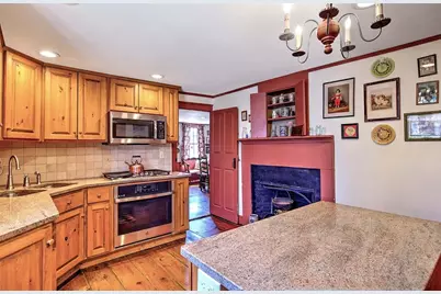 324 Pleasant Street, East Providence, RI 02916 - Photo 15