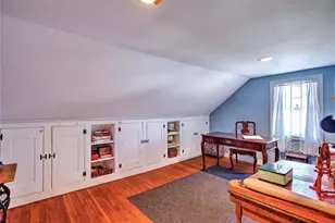 324 Pleasant St, East Providence, RI 02916 - Photo 37