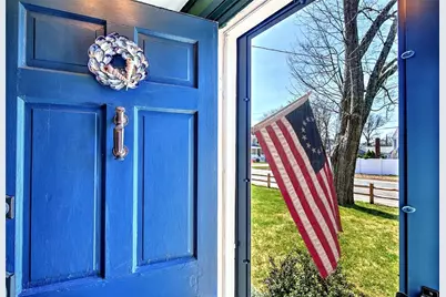 324 Pleasant Street, East Providence, RI 02916 - Photo 5