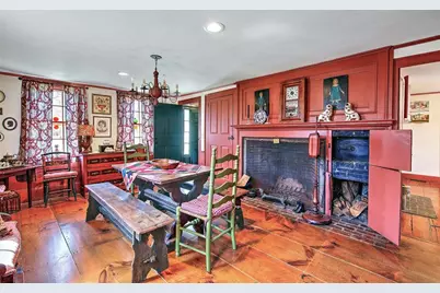 324 Pleasant Street, East Providence, RI 02916 - Photo 9