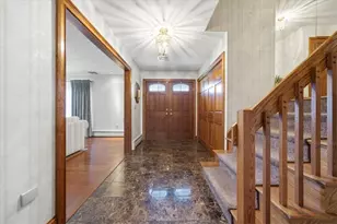 6 Christopher Dr, Johnston, RI 02919 - Photo 9