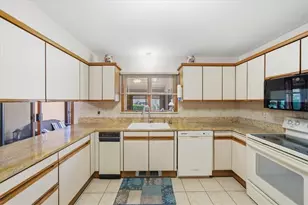6 Christopher Dr, Johnston, RI 02919 - Photo 15
