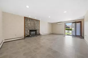 6 Christopher Dr, Johnston, RI 02919 - Photo 27