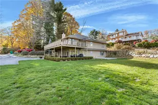 43 Highland Ave, Warwick, RI 02886 - Photo 5