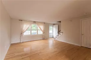 5804 Post Rd, Warwick, RI 02818 - Photo 5