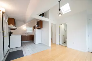 10 Hendricks St, South Kingstown, RI 02879 - Photo 27
