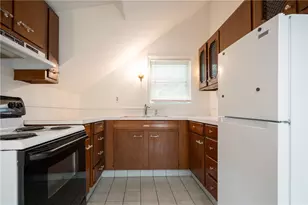10 Hendricks St, South Kingstown, RI 02879 - Photo 29