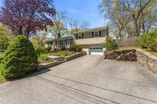 99 Terrace Dr, East Greenwich, RI 02818 - Photo 3