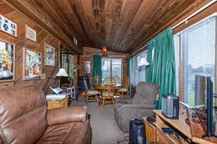 303 Middle Rd, Portsmouth, RI 02871 - Photo 17