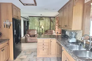 303 Middle Rd, Portsmouth, RI 02871 - Photo 7