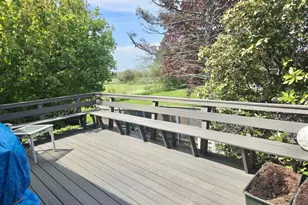 303 Middle Rd, Portsmouth, RI 02871 - Photo 29