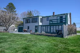 303 Middle Rd, Portsmouth, RI 02871 - Photo 3