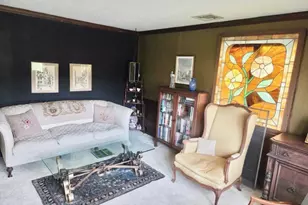 303 Middle Rd, Portsmouth, RI 02871 - Photo 11