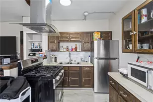 129 Academy Ave, Providence, RI 02908 - Photo 23