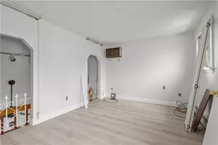 129 Academy Ave, Providence, RI 02908 - Photo 17