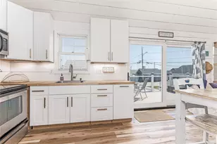240 Cards Pond Rd, South Kingstown, RI 02879 - Photo 9
