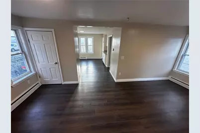 31 Bagley Street, Pawtucket, RI 02860 - Photo 5