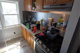 156 Lincoln Ave, Central Falls, RI 02863 - Photo 29