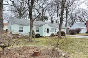 135 S Pierce Rd, East Greenwich, RI 02818 - Photo 39