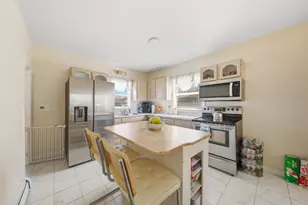 113 Woodside Ave, Pawtucket, RI 02861 - Photo 5
