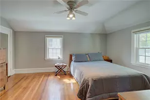 70 Sargent Ave, Providence, RI 02906 - Photo 19