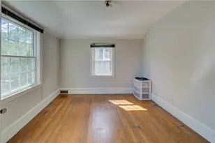 70 Sargent Ave, Providence, RI 02906 - Photo 27