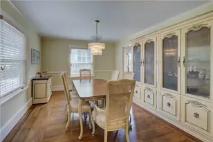 70 Sargent Ave, Providence, RI 02906 - Photo 9