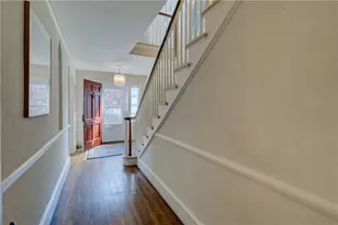 70 Sargent Ave, Providence, RI 02906 - Photo 17