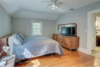 70 Sargent Avenue, Providence, RI 02906 - Photo 21