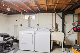 299 Woodward Ave, East Providence, RI 02914 - Photo 33