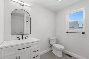 37 Webb St, Pawtucket, RI 02860 - Photo 21