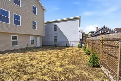 37 Webb Street, Pawtucket, RI 02860 - Photo 11