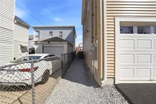37 Webb St, Pawtucket, RI 02860 - Photo 5