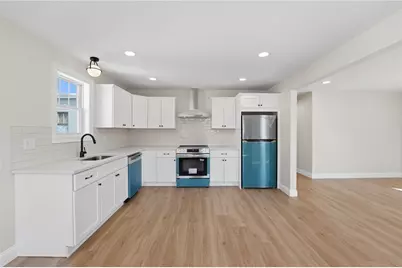 37 Webb Street, Pawtucket, RI 02860 - Photo 13
