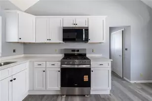 183 Baker St, Providence, RI 02905 - Photo 7