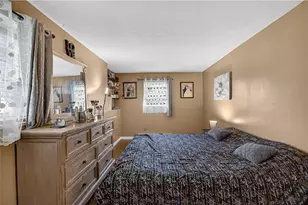 1190 Charles St, North Providence, RI 02904 - Photo 31