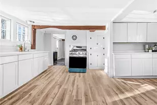 1382 Hope St, Bristol, RI 02809 - Photo 5