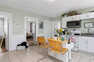 90 Pleasant St, Providence, RI 02906 - Photo 9