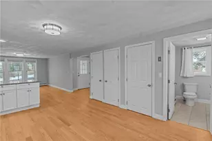 84 Phillip Ave, Cumberland, RI 02864 - Photo 15