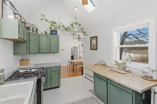 11 Heights Ave, Warwick, RI 02889 - Photo 17