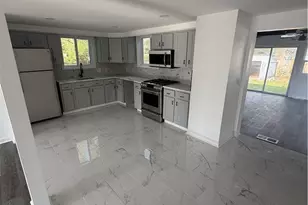 131 Canfield Ave, Warwick, RI 02889 - Photo 5