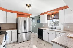 15 Green St, Cumberland, RI 02864 - Photo 13