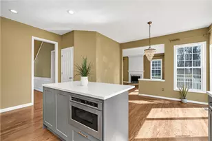 105 Castle Rocks Rd, Warwick, RI 02886 - Photo 9