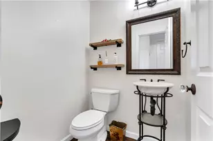 105 Castle Rocks Rd, Warwick, RI 02886 - Photo 15